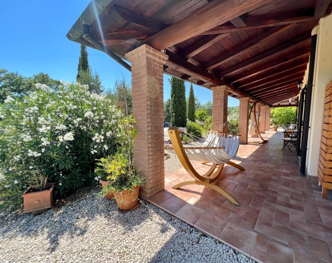 Casale Terre Rosse Bed & Breakfast Saturnia Bagian luar foto