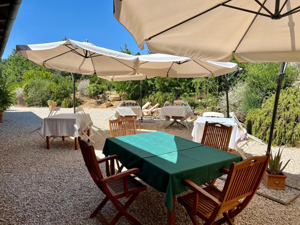 Casale Terre Rosse Bed & Breakfast Saturnia Bagian luar foto