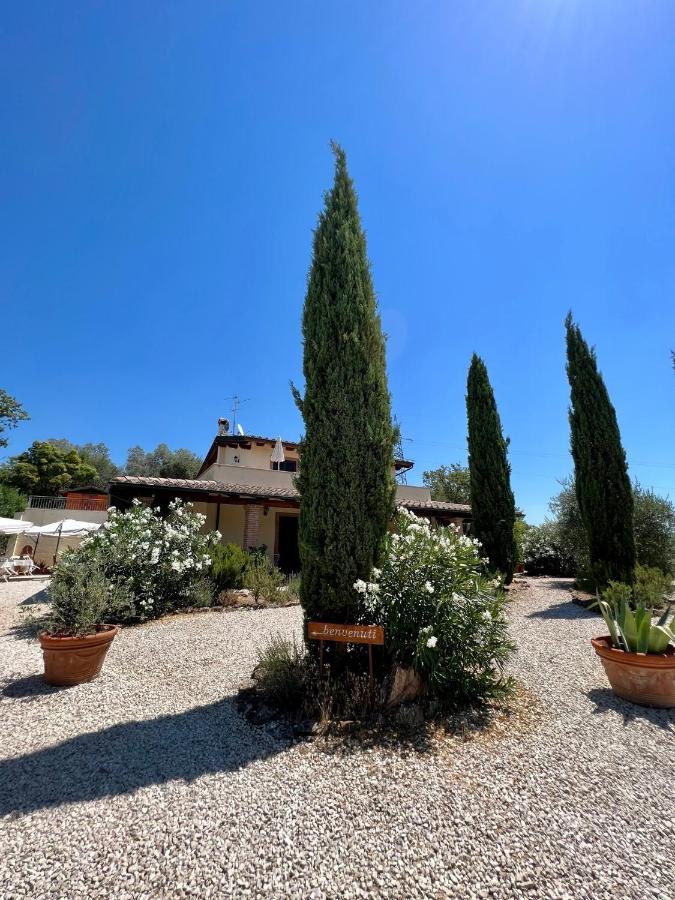 Casale Terre Rosse Bed & Breakfast Saturnia Bagian luar foto