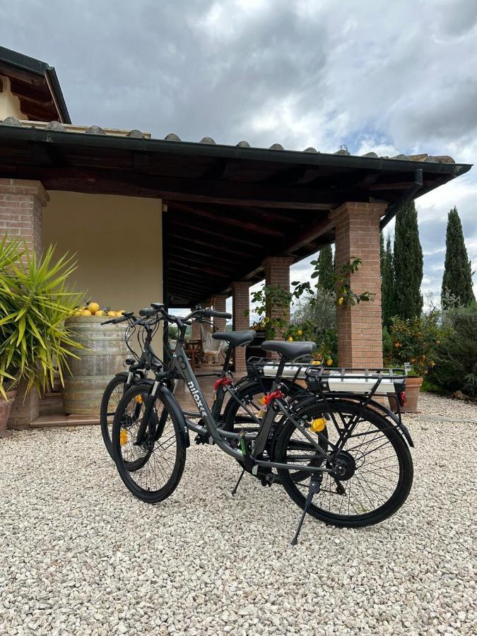 Casale Terre Rosse Bed & Breakfast Saturnia Bagian luar foto